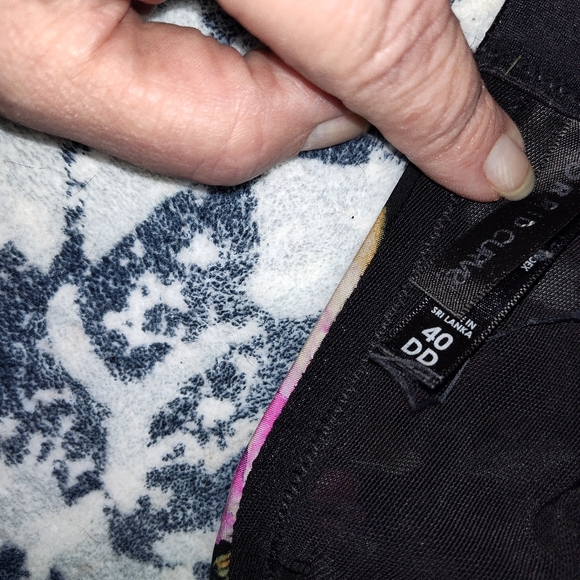 Torrid skull full figure bra 40DD - Picture 6 of 6